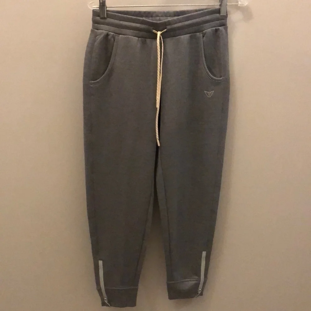 Korsa Road Runner Joggers Running Pants Gray Ankle Zipper Drawstring Size XS